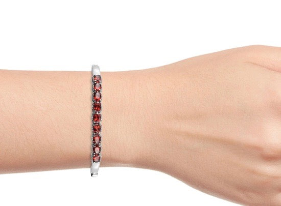 Mozambique Garnet Bangle