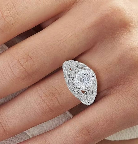 Clarte Harmony Collection Moissanite Ring Size 9