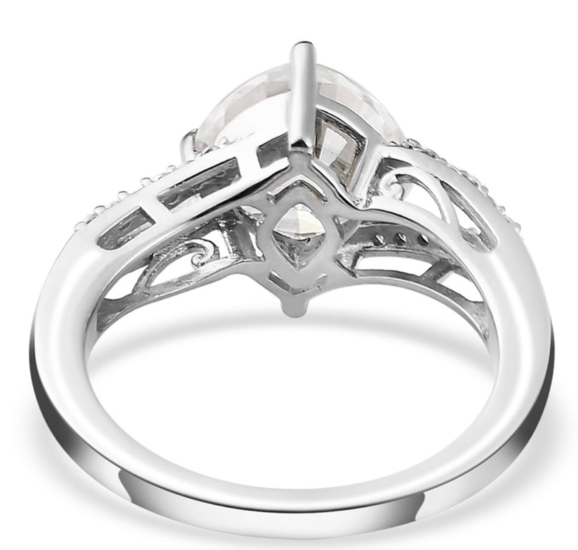 Heart & Arrow Cut Cushion Cut Moissanite Ring